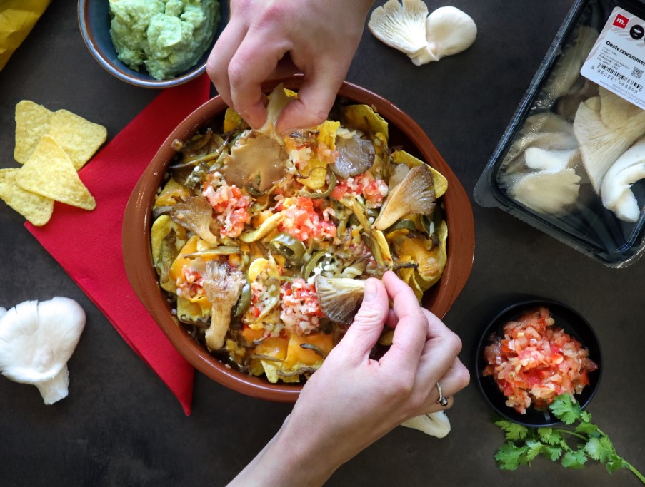 NACHO'S MET OESTERZWAMMEN